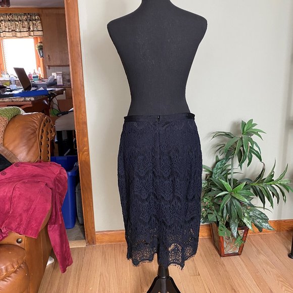 ELLE EMBRIODEROIDERED PRINT SKIRT - Picture 2 of 3